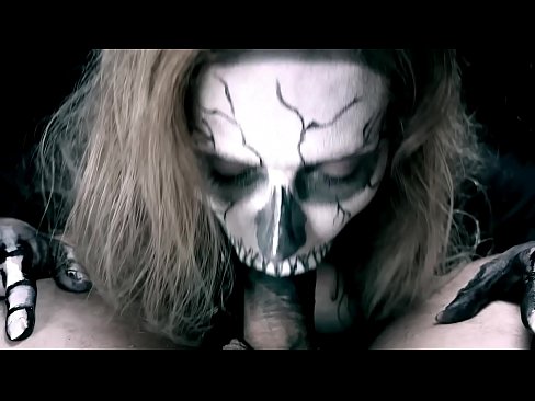 ❤️ Fată demonică sugând pula cu gura ei neagră și înghițind spermă. at ro.pornofilmtv.ru ❌